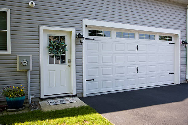 24/7 Emergency Garage Door Panel Replacement experts in Springdale, AR